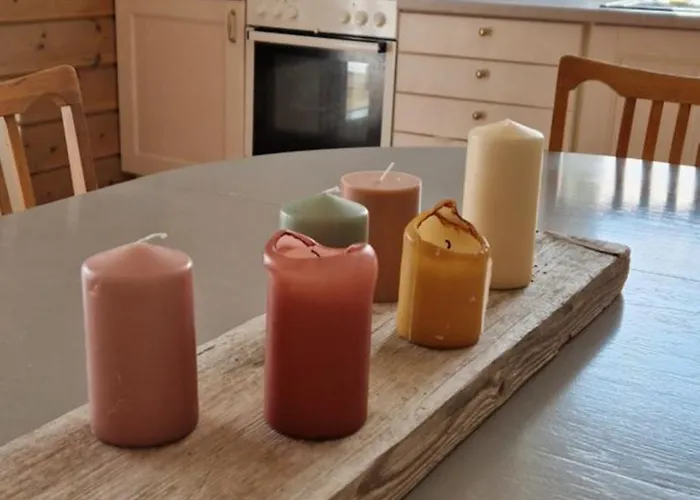 Hus Ved Sjoen, Med Og Naust * Sauda